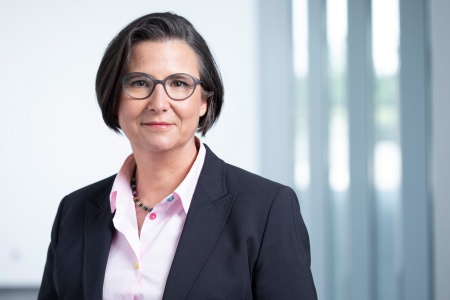 Constanze Hufenbecher, Infineon Chief Digital Transformation Officer