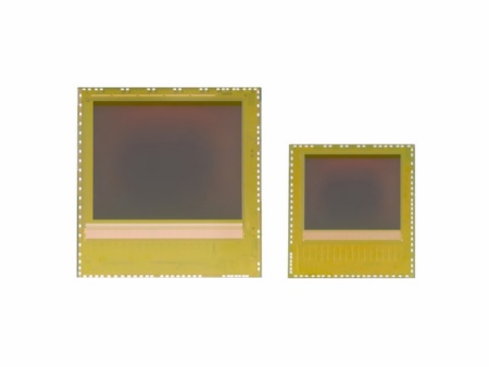 The new image sensor chips of the REAL3™ family (left: IRS1125C, right: IRS16x5C) are exclusively delivered as bare die to allow maximum design flexibility while minimizing system costs.