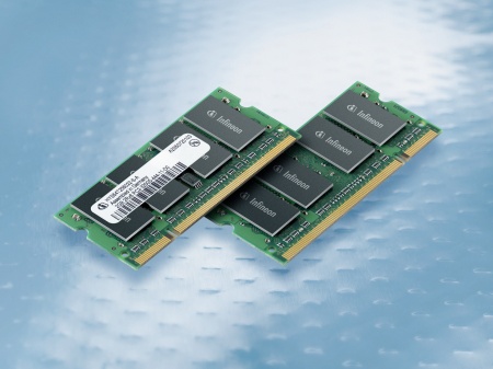The Infineon 2GB DDR2 SO-DIMMs are manufactured with 8 dual-die 2Gbit DDR2 components that achieve the currently maximum density of 2GB with a thickness of 3.8mm at the standard 30mm height.