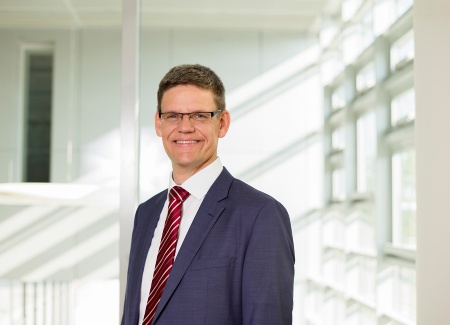 Peter Wawer, Division President Industrial Power Control of Infineon Technologies AG