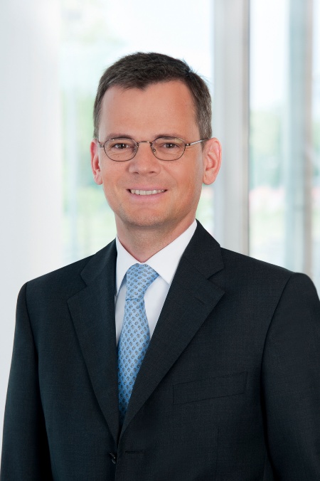 Dominik Asam, Member of the Management Board, Chief Financial Officer
