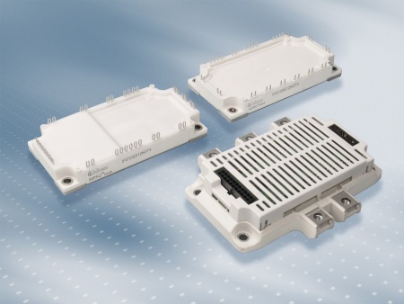 Die Leistungsmodule MIPAQ(tm) (Modules Integrating Power, Application and Quality) von Infineon ermöglichen effiziente Umrichter-Designs in USVs, Industrieantrieben, Windkraft-, Solar- und Klimaanlagen. Das Modul MIPAQ(tm) base (oben rechts) integriert die Shunts, das Modul MIPAQ(tm) sense (oben links) die Shunts und die digitale Strommessung und das Modul MIPAQ(tm) serve (unten) enthält die Treiberelektronik.