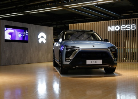 NIO ES8: Im vollelektrischen SUV sorgen 60 Halbleiter von Infineon für einen hocheffizienten Elektroantrieb