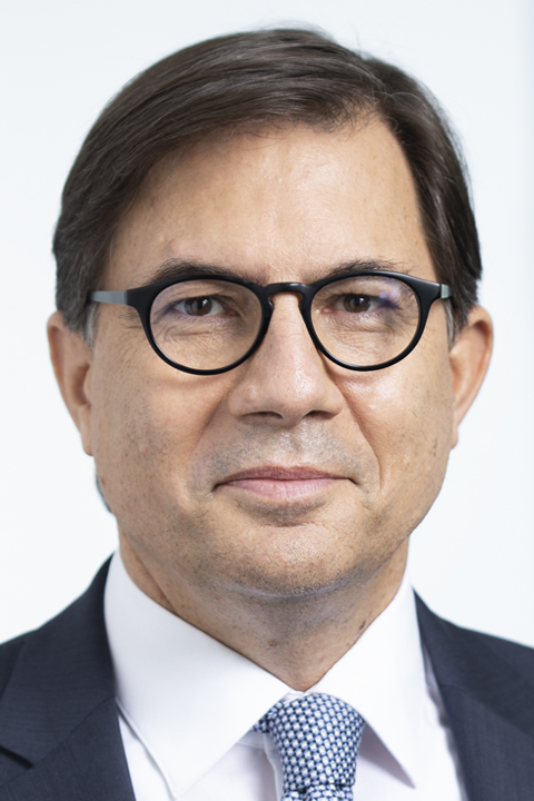 Dr. Sven Schneider