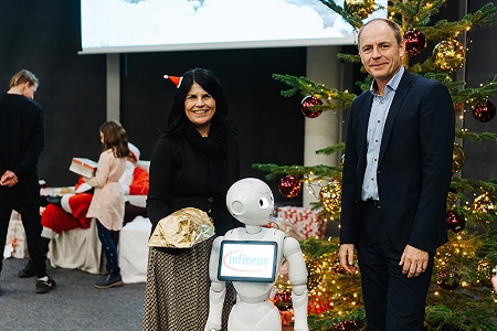 The Christmas Wishes Tree campaign at Infineon fulfilled 472 wishes of children and teenagers from the welfare institutions "Amica Jugendbetreuung", "Josefinum Viktring" in Klagenfurt, "Kinder- und Jugendhilfe Villach" and "Haus Antonius" and “Haus Herrnhilf" both in Treffen.  From the left: Infineon Project Manager Kornelia Geiger and Infineon Chief Financial Officer Oliver Heinrich
