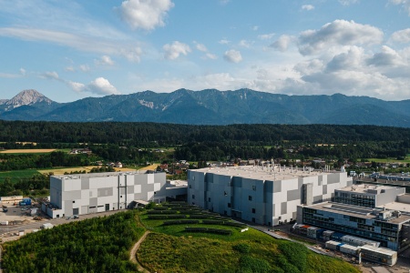 1.6 billion euros have been invested in the construction of the new Infineon high-tech chip factory in Villach