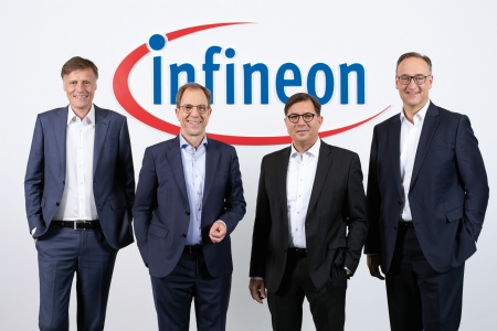Vorstand der Infineon Technologies AG: Jochen Hanebeck, Dr. Reinhard Ploss, Dr. Sven Schneider, Dr. Helmut Gassel (v.l.n.r.)