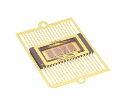 作为航天级存储器产品的领导者，英飞凌利用65 nm浮栅闪存工艺技术开发出RadTol 256 Mb Quad SPI（QSPI）和512 Mb Dual Quad SPI NOR Flash。