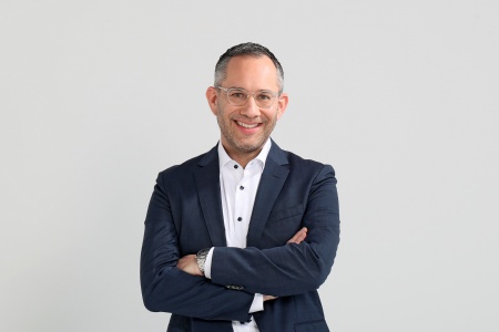 Florian Martens wird neuer Leiter Kommunikation & Politik bei Infineon