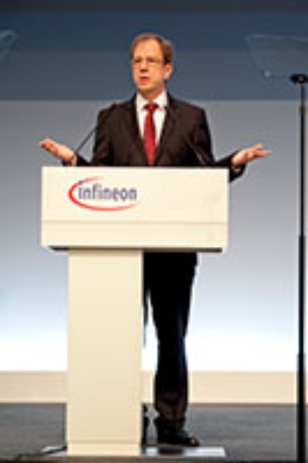 Dr. Reinhard Ploss, CEO Infineon Technologies AG, during his speech of the general meeting of Infineon Technologies AG 2013