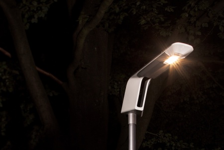 The intelligent streetlight from Infineon and eluminocity can offer a secured platform with scalable sensor hub, data processing and connectivity, it leverages existing cellular infrastructure and can support the evolution towards 5G deployment. <br> <br> Photo © BMW